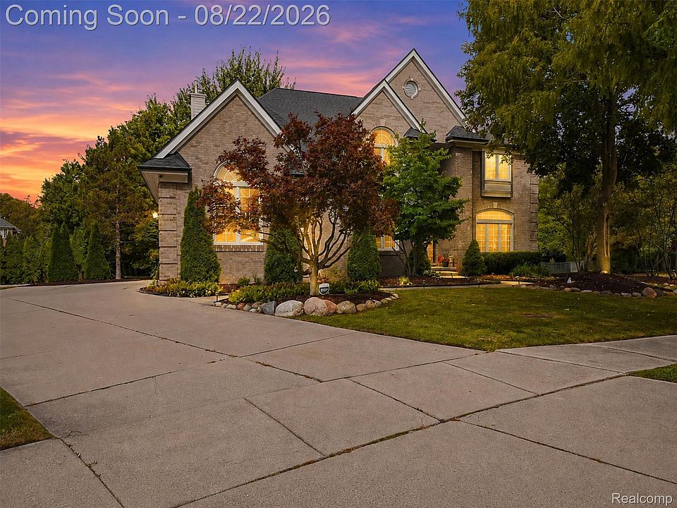 1st image of 22099 Barclay Ct