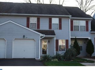 802 Beacon Ct, Lansdale, PA 19446