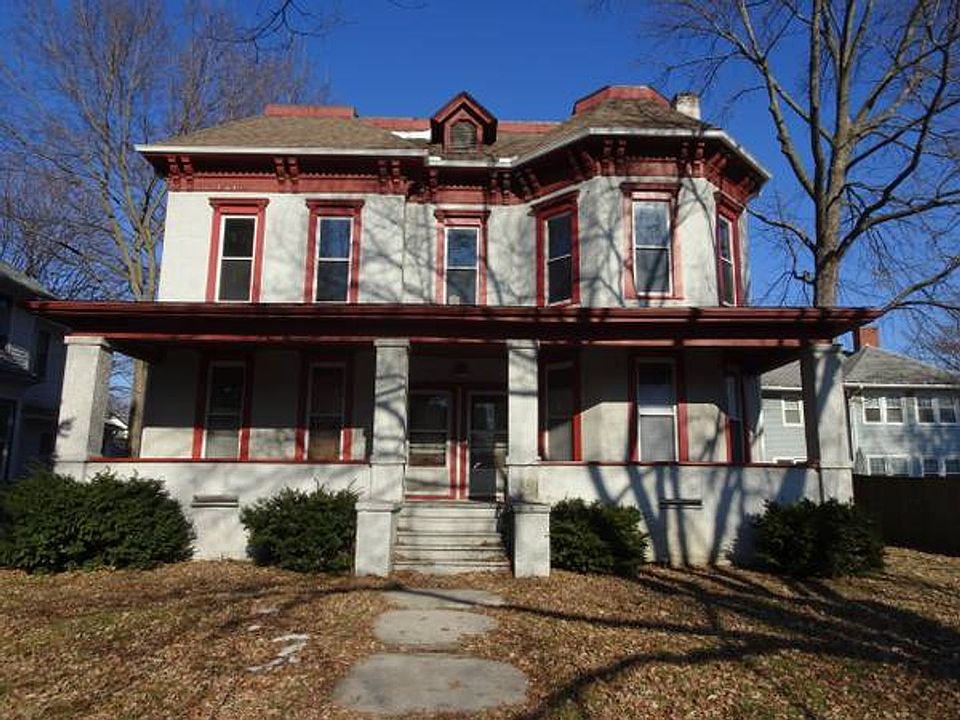 1st image of 628 E 15th St #630