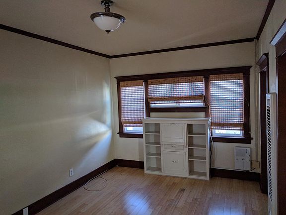 3rd image of 1912 1/2 E 2nd St APT 14