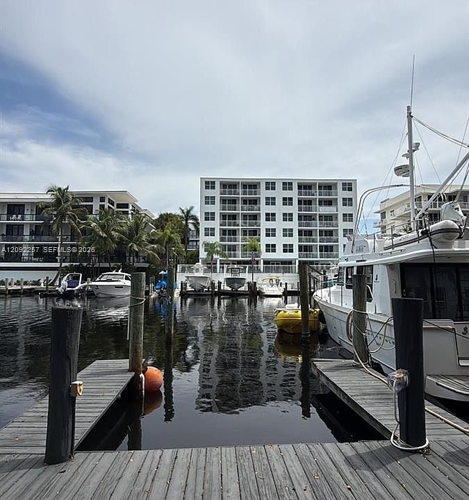 1st image of 322 Hendricks Isle
