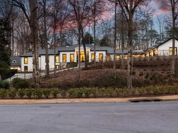 3565 Haddon Hall Rd NW, Atlanta, GA 30327