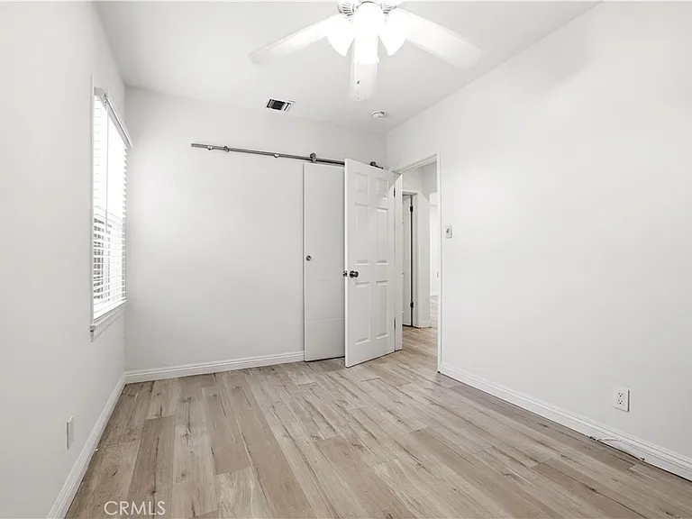 3735 5th Ave — Photo 16