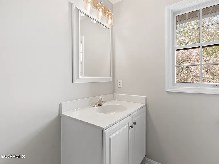 421 Atlantic Ave — Photo 36