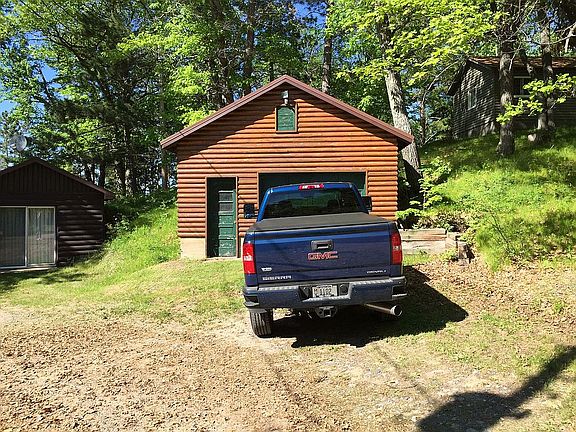 One car garage