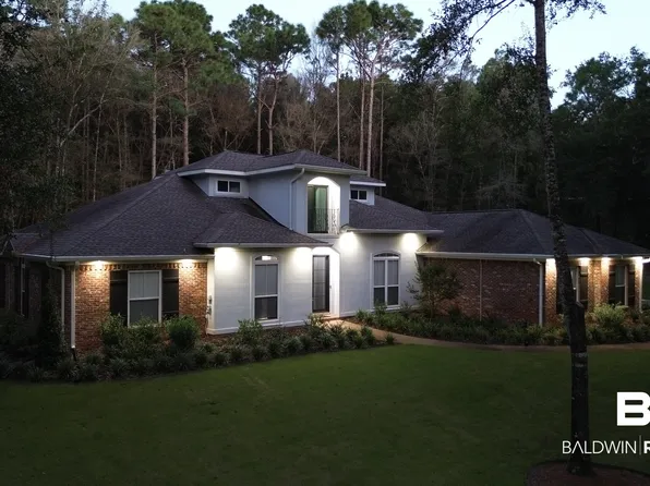 166 Willow Lake Dr, Fairhope, AL 36532