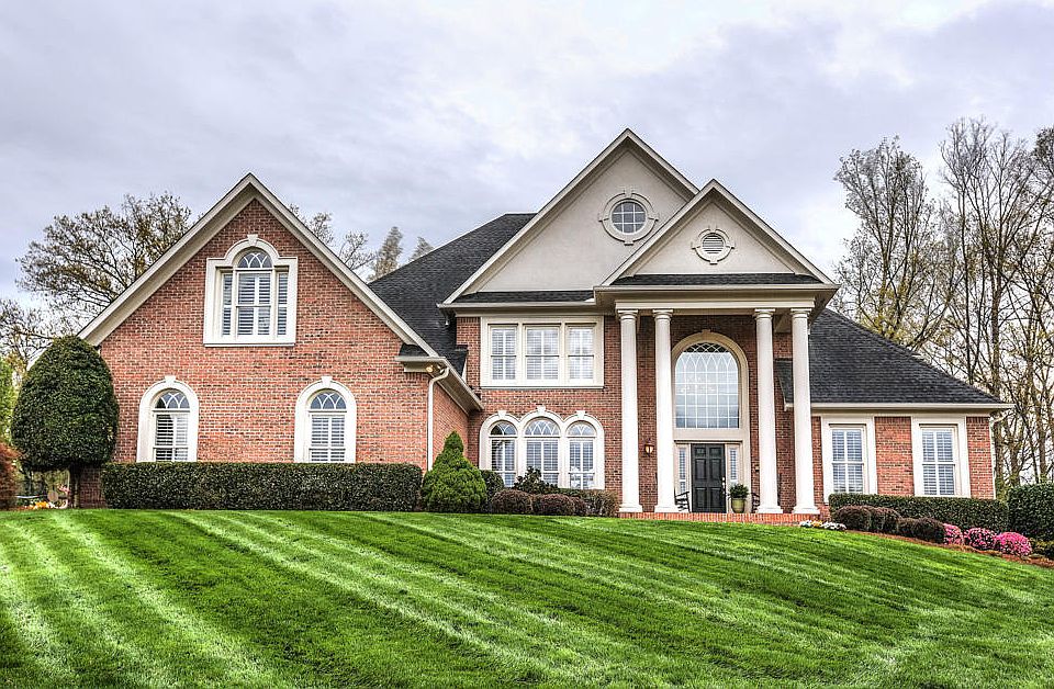 1st image of 9165 Grey Pointe Dr