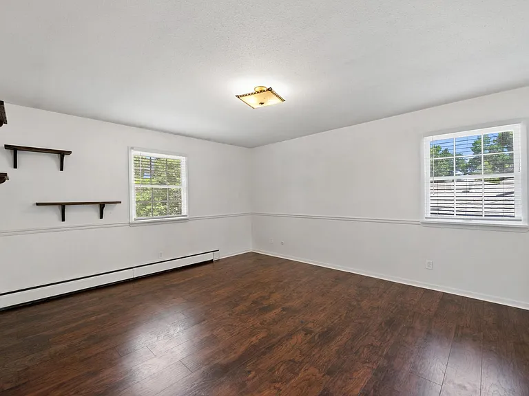 905 W 6th Ave — Photo 30