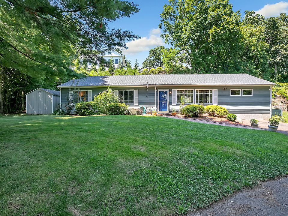 10 Capuano Cove