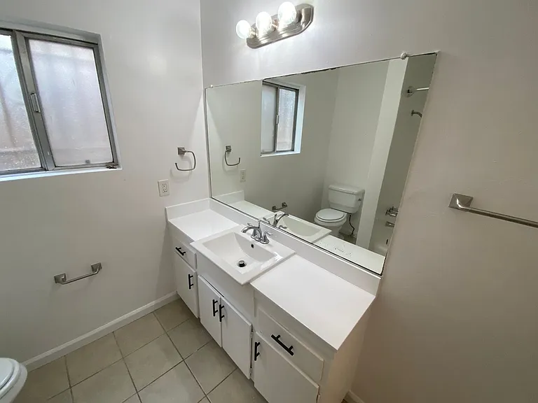 1019 Stanley Ave #1029 — Photo 36