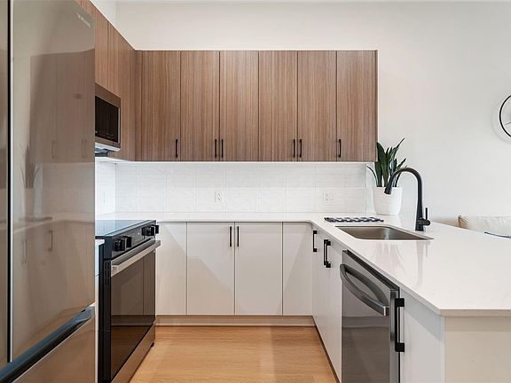 5th image of 2770 Winster Rd #513