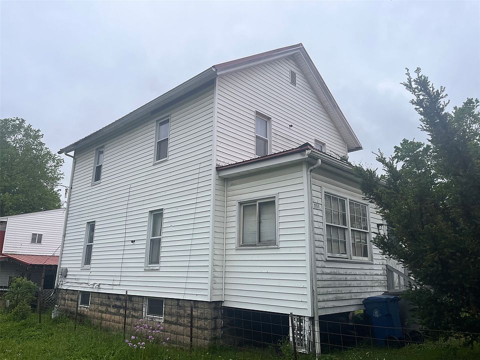 1st image of 354 Pine St
