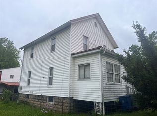 354 Pine St, Meadville, PA 16335
