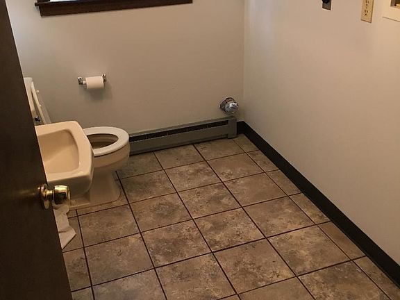 1/2 bath with laundry hook-up