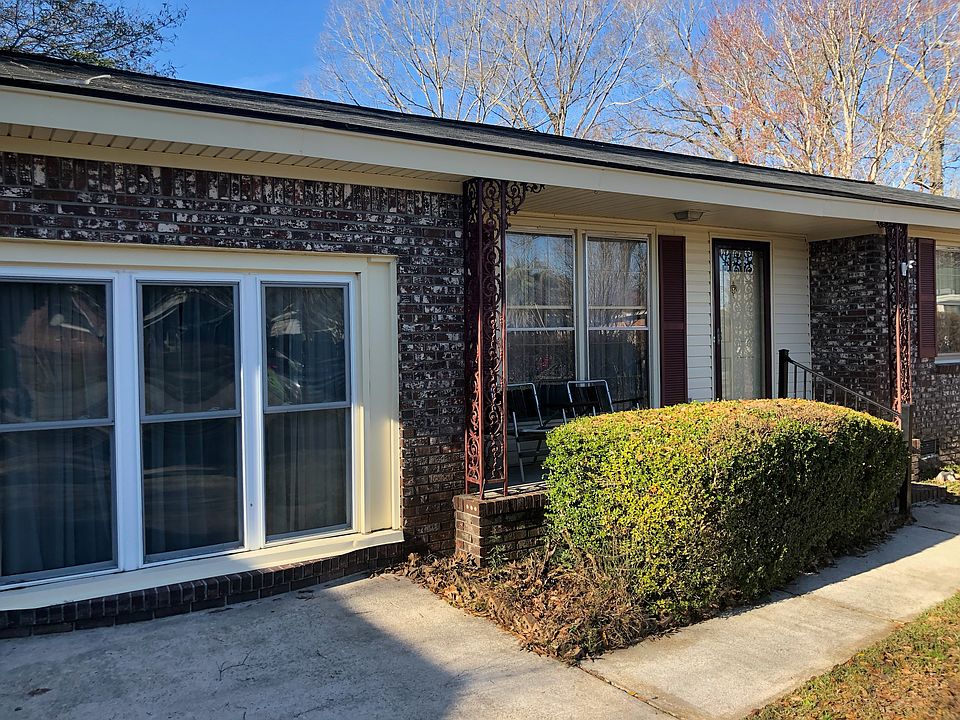 2nd image of 112 Williamsburg Ct