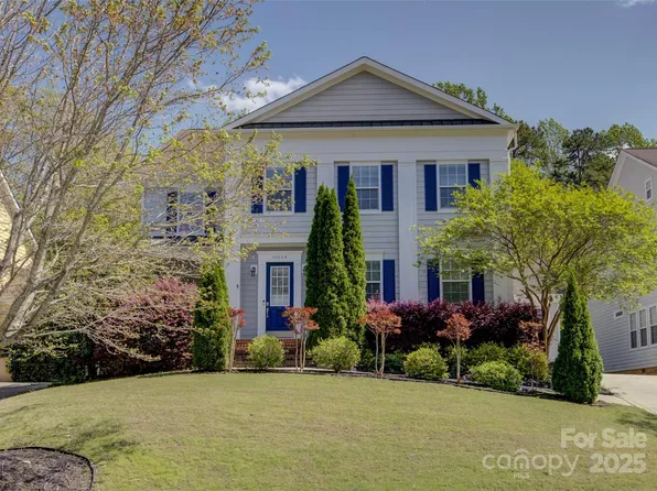 10029 Daufuskie Dr, Charlotte, NC 28278