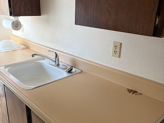 4th image of 17710 SE Pine St #17710
