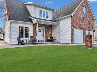 10979 Bunker Dr, Demotte, IN 46310