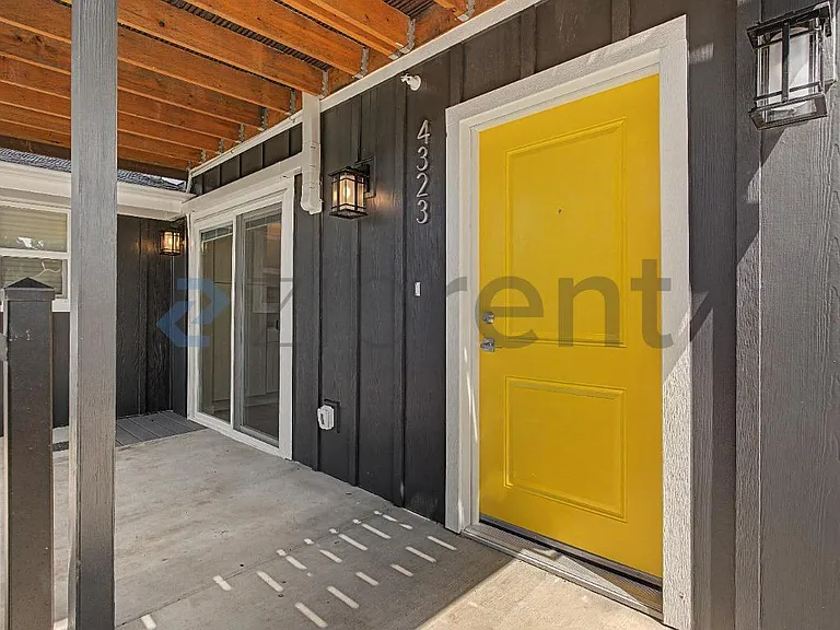 4323 Arnold St NE #4323 — Photo 8