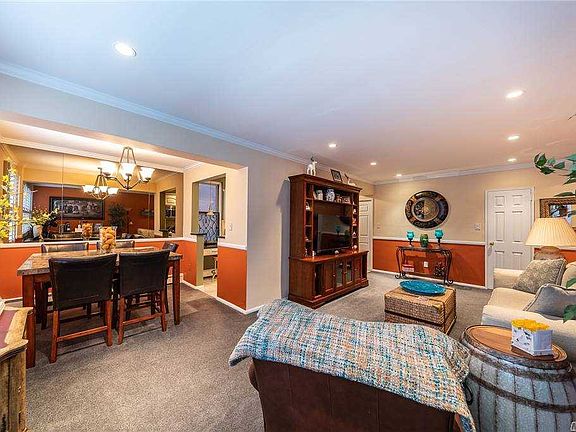 5th image of 61 Maine Ave APT F11