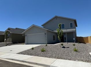 900 Agate Way, Fernley, NV 89408