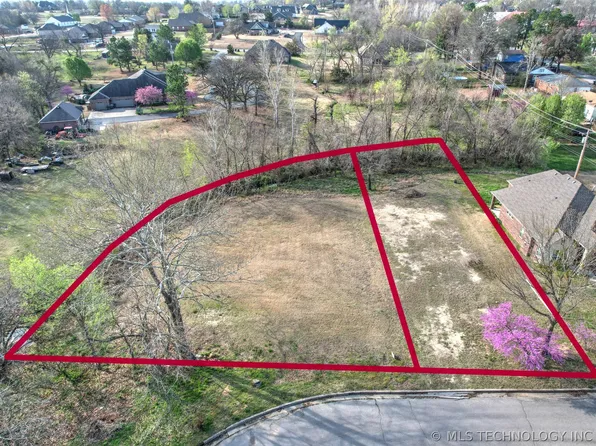 103 Woodview Ln, Sapulpa, OK 74066