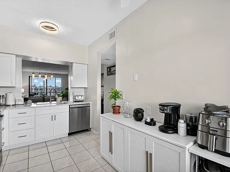 6193 Pointe Regal Cir #402 — Photo 10