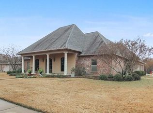 5913 Lynzee Dr, Alexandria, LA 71303