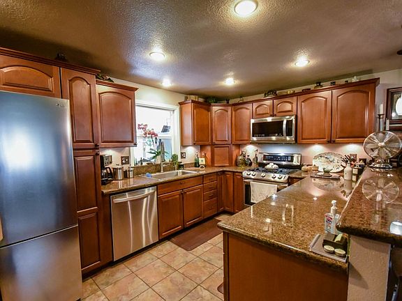 4th image of 1824 Oxbow St NE