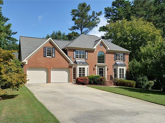 4th image of 2695 Elmhurst Ct NW