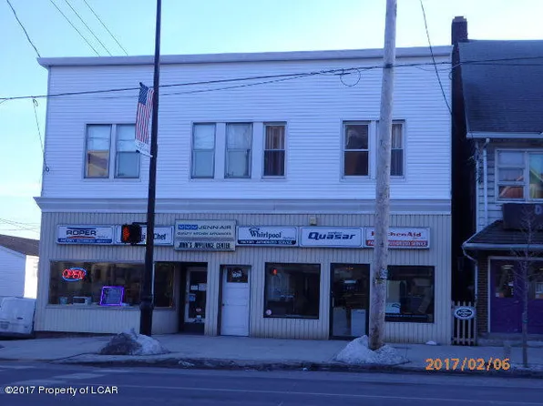 2 W Broad St, West Hazleton, PA 18202