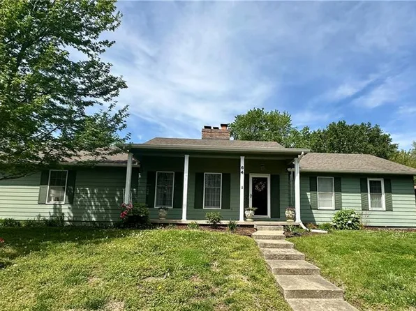 64 Walnut Way, Warrensburg, MO 64093