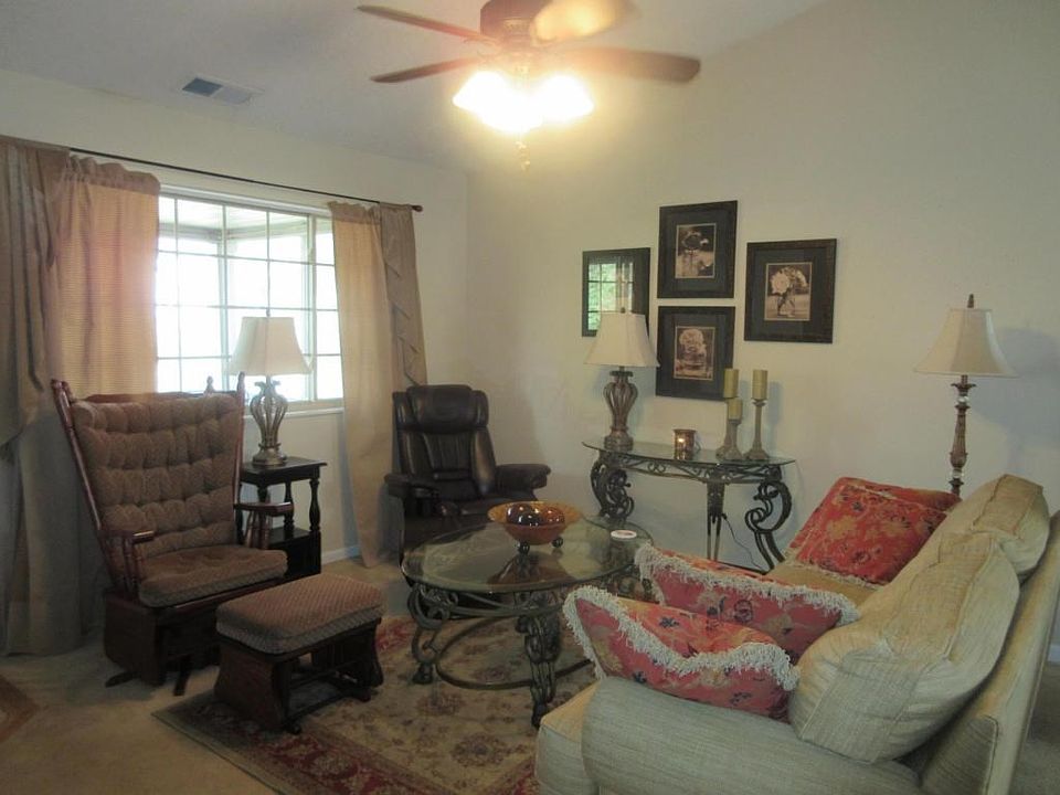 1st image of 224 Pioneer Cir