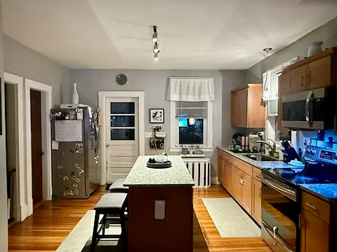 90 Washington Rd — Photo 3