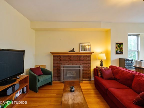 3rd image of 7321 N Honore St #3-S