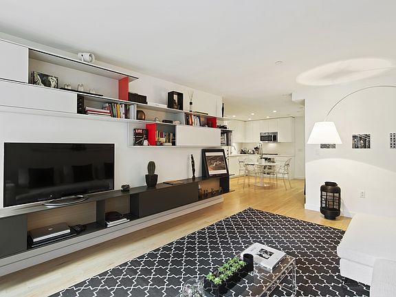 3rd image of 90 William St APT 6A