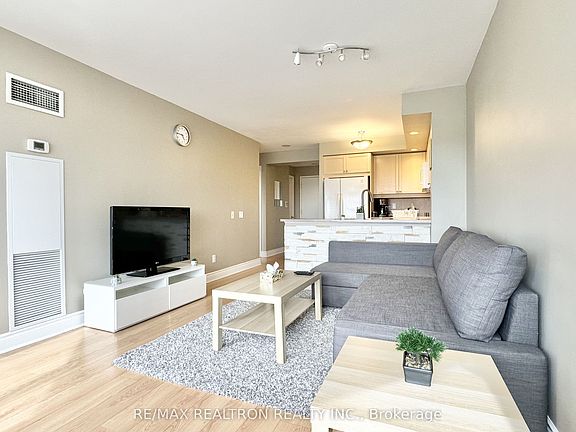 5th image of 5 Northtown Way #1003