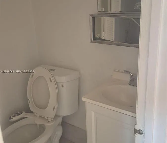 8617 NW 35th St #8617 — Photo 12