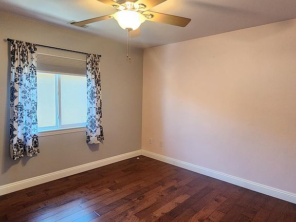 4th image of 13363 Lilyrose St