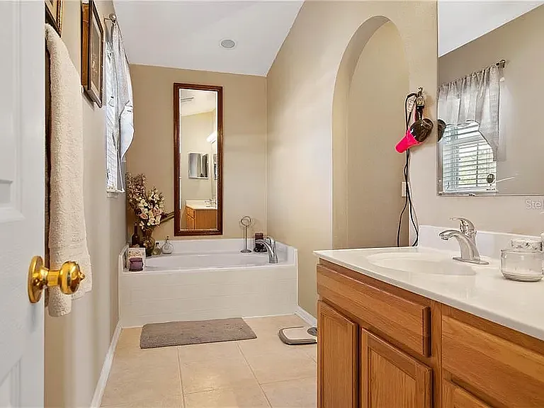 3498 Coachman Dr — Photo 9