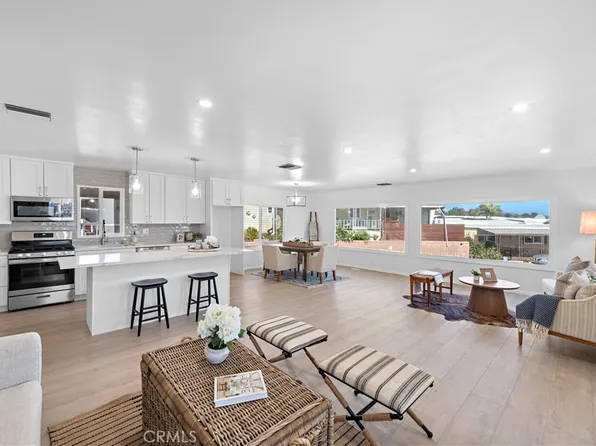 72 Brookside Ln, Oceanside, CA 92056