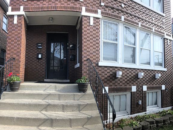 2nd image of 6839 S Maplewood Ave