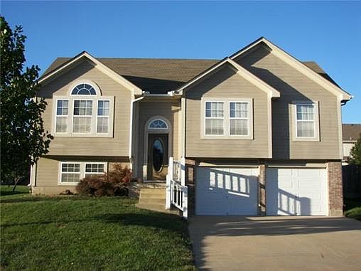 1st image of 1114 NW Long Dr