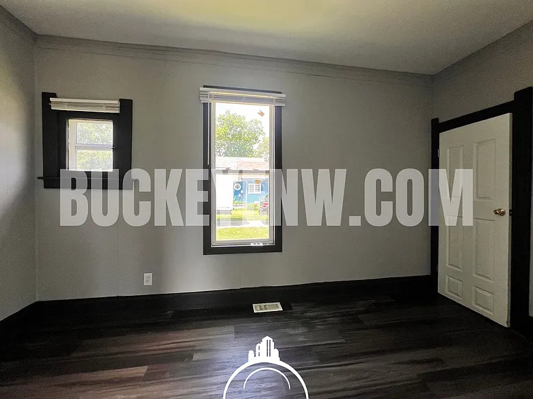 203 South Ave — Photo 10