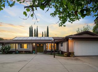 1872 Craigmore Ave, Escondido, CA 92027