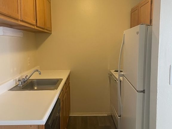 5th image of 1267 Nelson St APT B