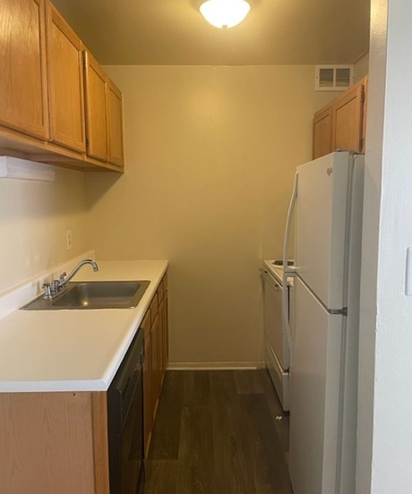 1st image of 1267 Nelson St #A