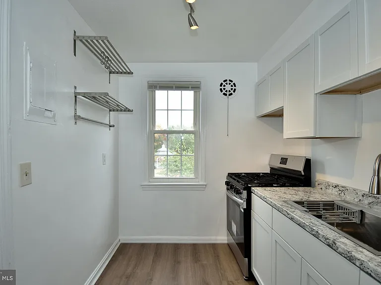 1302 Belle View Blvd #B1 — Photo 2