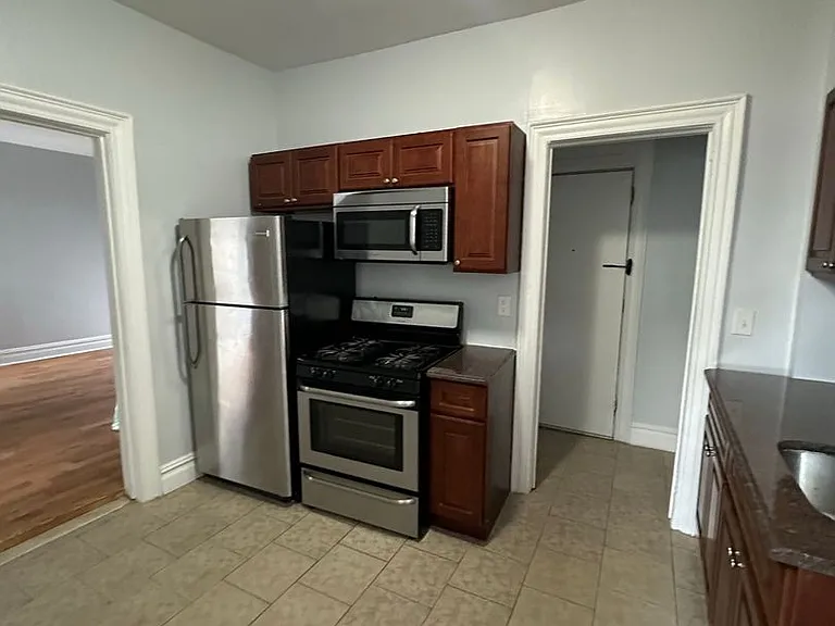 4536 Park Ave — Photo 1