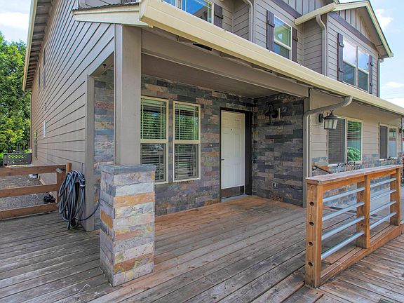 3rd image of 4905 NE 29th Ave